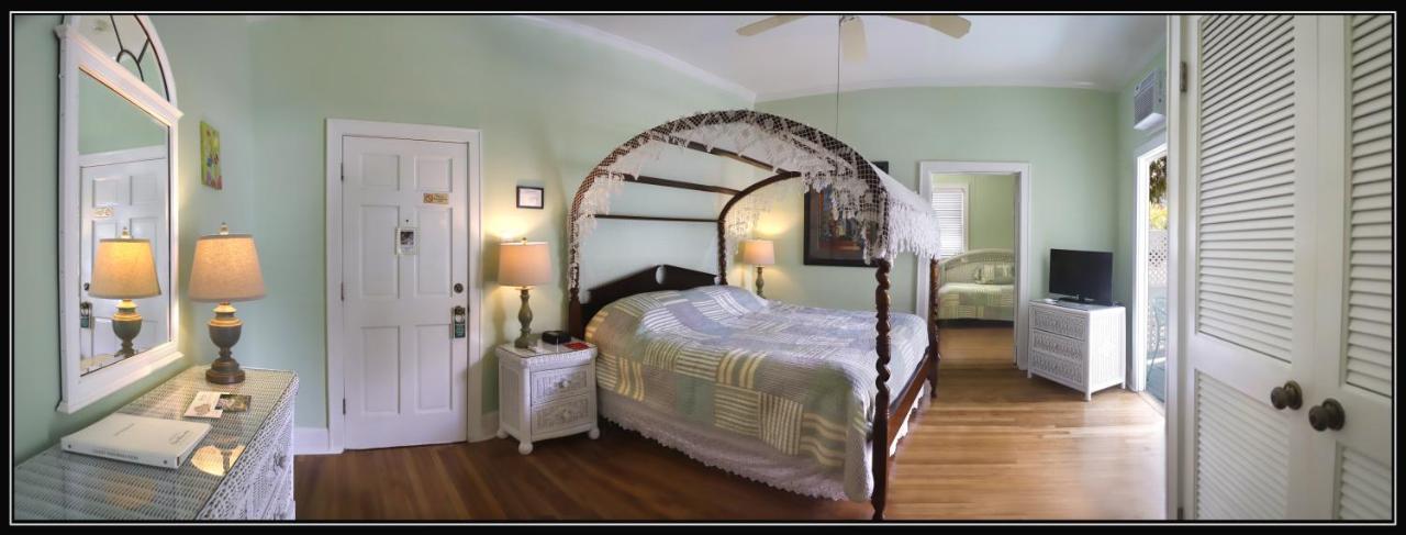 קי וסט Amsterdam'S Curry Mansion Inn מראה חיצוני תמונה