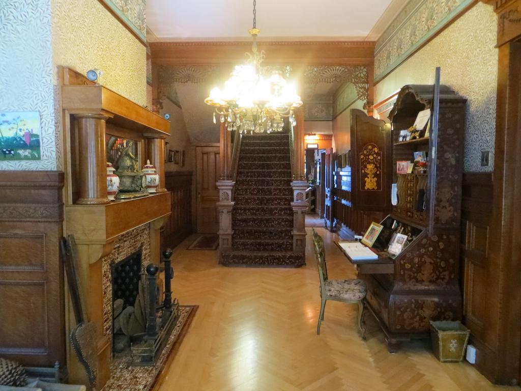 קי וסט Amsterdam'S Curry Mansion Inn מראה חיצוני תמונה