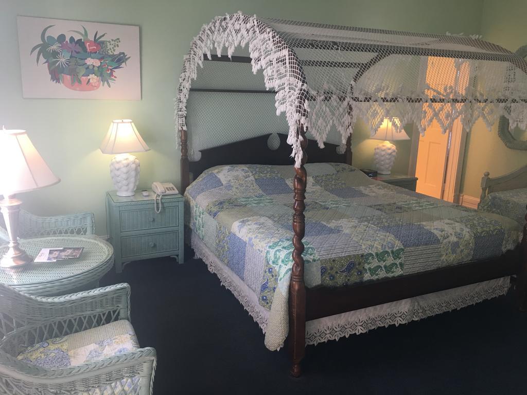 קי וסט Amsterdam'S Curry Mansion Inn מראה חיצוני תמונה