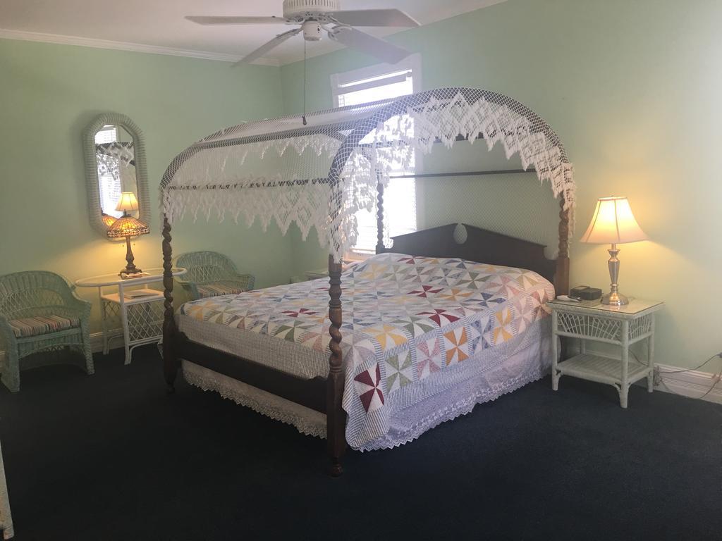 קי וסט Amsterdam'S Curry Mansion Inn מראה חיצוני תמונה